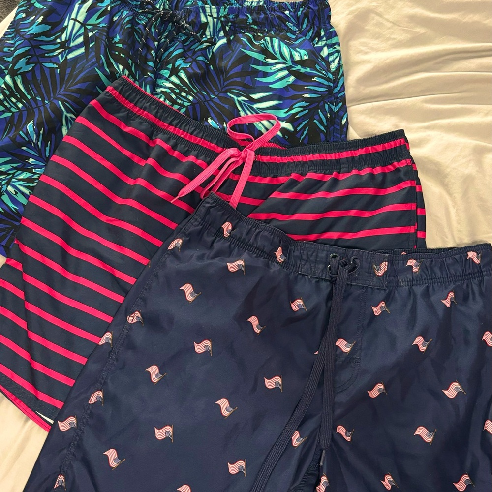Men’s swim trunks.  3 pair.   XL.  Like new. EUC